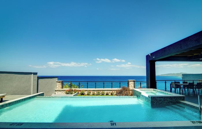 Luxury Oceanfront Villa Fully Staffed