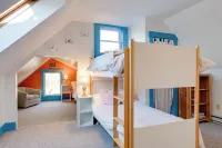Walk to Village! Family-Friendly Gem in East Burke - WiFi