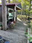 湖畔小木屋!