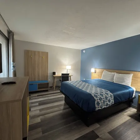 Travelodge by Wyndham Gainesville