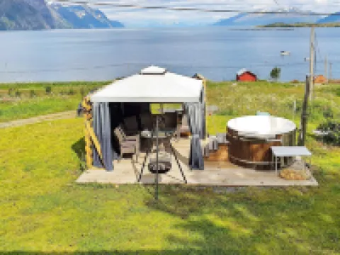 9 person holiday home in Lyngseidet Hôtels à : Lyngen
