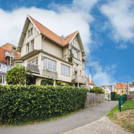 Holiday Home in Koksijde near Beach