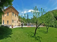 Villa in Pistoia with Heated Pool & Sauna - 4-Star