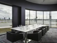 宜必思尚品-布達佩斯機場酒店