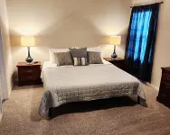 Charming 3-bedroom house with WiFi and AC in Seguin Hotels in Seguin