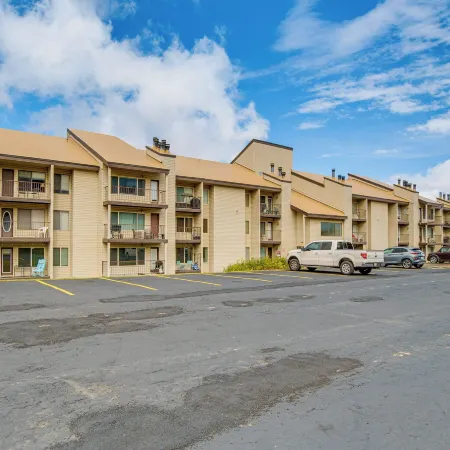 Brian Head Studio Condo w/ Balcony + Mountain View