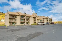 Brian Head Studio Condo w/ Balcony + Mountain View - 3-Star
