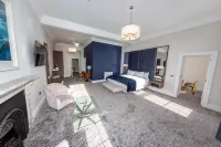 Commodore Hotel Hotel dekat Cobh port