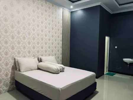 Homestay Aisyah Отели рядом с достопримечательностью «Wakanda House»