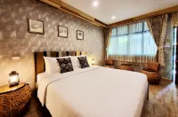 Focal Local Bed & Breakfast - Bed and Breakfasts