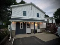 4 Seasons of Fun, Ellicottville house that sleeps 16!