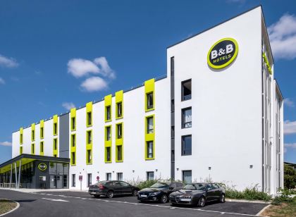 B&B HOTEL Saintes