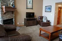 Our Happy Place - A Cozy Mountain Getaway That’s Minutes To World Class Skiing