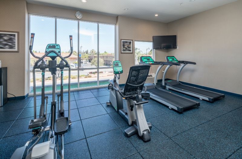 Holiday Inn Express & Suites Santa Clara by IHG photo 3