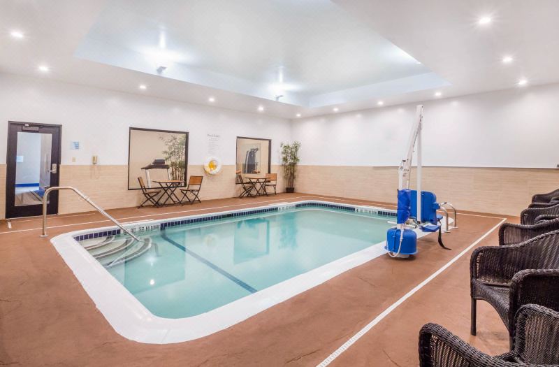 Holiday Inn Express & Suites Albany Airport - Wolf Road by IHG photo 2