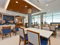 Holiday Inn Express & Suites CHARLOTTE - BALLANTYNE by IHG Hotels in Mecklenburg County