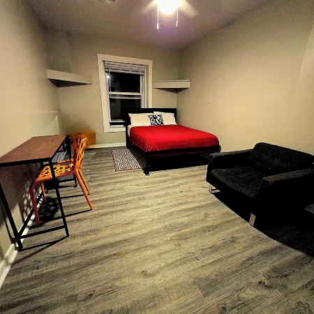 Grand House Hostel