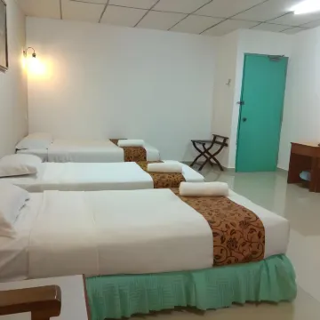 Hotel K T Mutiara Hotels near Tian Hou Chinese Temple