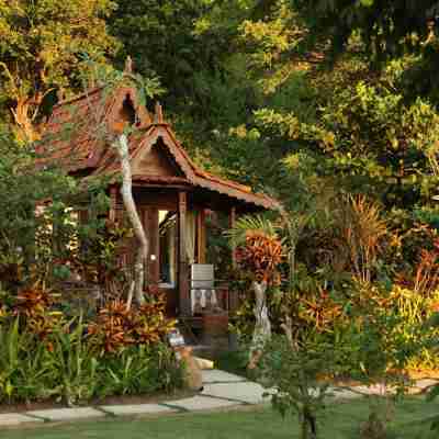 プラタラン コモド ビーチ リゾート Hotel Exterior