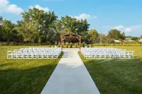 Best Western Premier Bridgewood Resort Hotel Hotels in Neenah