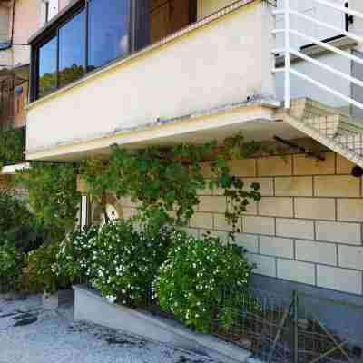 independent house VALS les BAINS located in a quiet area. Hotel Exterior