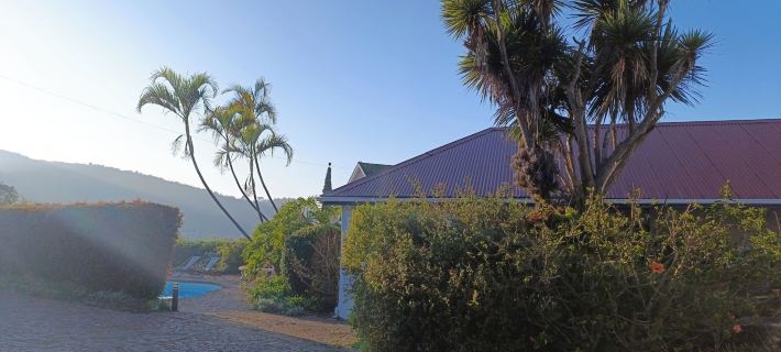 Guinea Fowl Lodge - Lagoon & Heads View B&B, Central Knysna Hotels in Knysna Local Municipality