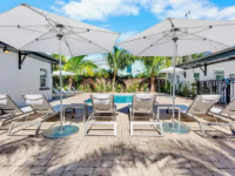 Haley's at Anna Maria Island Inn Hotels in Holmes Beach