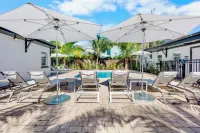 Haley's at Anna Maria Island Inn