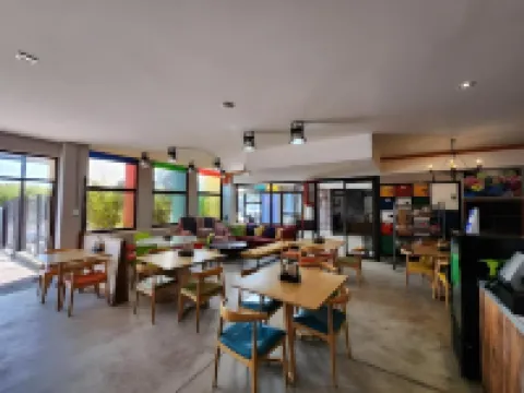 Next to Apartment Hotel