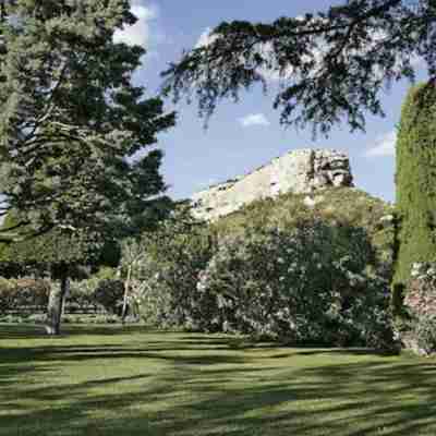 Baumanière - Les Baux de Provence Hotel Exterior