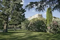 Baumanière - les Baux de Provence Hotels in Paradou