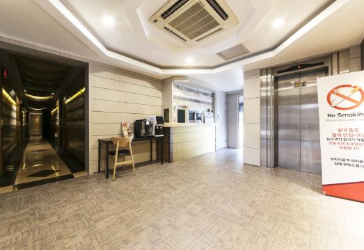 객실 내부 전경 2