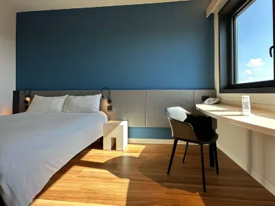Ibis Roma Fiera Hotels near Corviale