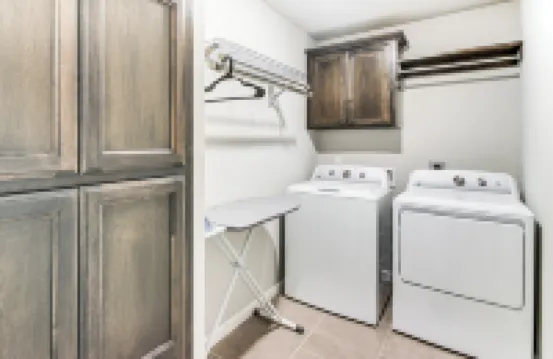 4 Mi to OU Campus & Stadium! Suburban Norman Home
