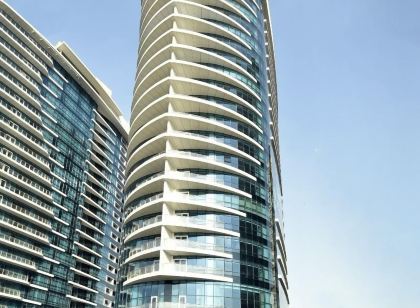 Nile Suites Plaza Hotel Apartments