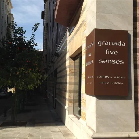 Hotel Maciá Granada Five Senses Rooms & Suites