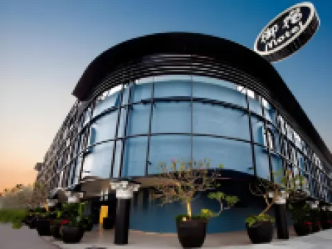 Royal Group Motel Buo Ai Branch Hotels in 
