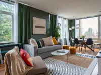 Sophari | WestSeattle Junction| Rooftop&TurfedYard Hotels near West Seattle