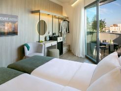 Mercure Larnaca Finikoudes Beach