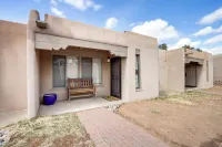 Cozy Southwest Style Santa Fe Condo! - Spa