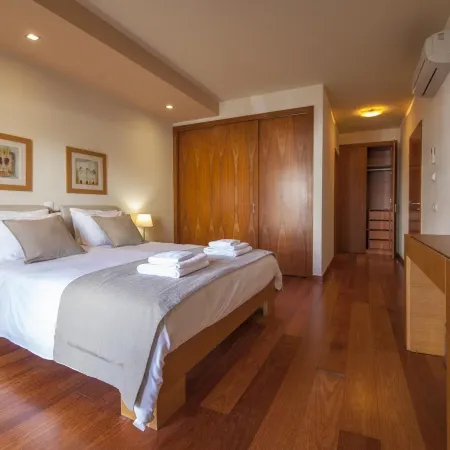 B27 - Luz Bay 2 Bedroom Apartment