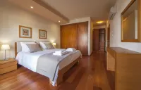 B27 - Luz Bay 2 Bedroom Apartment - vasca da bagno