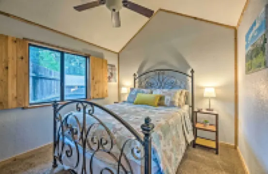 Ruidoso Cabin w/ Deck & Grill - Walk to Town!