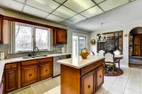 Spacious Buffalo Brick Home w/ Backyard! - مطابخ