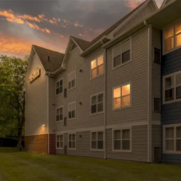 Sonesta ES Suites Fairfax Fair Lakes Отели в г. Шантильи