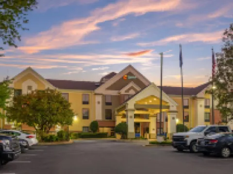Comfort Inn & Suites at I-85 Hoteles en Valley Falls