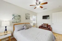 Wine Country Retreat w/ Yard: 1 Mi to Main Street - Maalaistalo