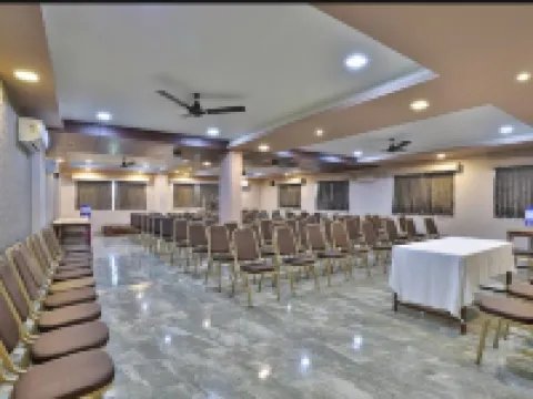 Hotel Preet Palace Hotels in Valsad