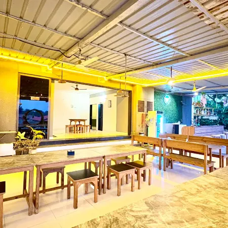 Hotel 7Seas by Solara Hospitality