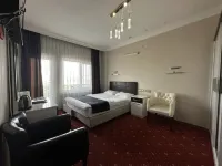 Blue Lake Otel - 2-Star